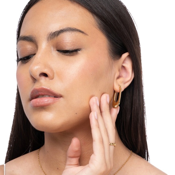 18K Gold Plated Large Hoop Earrings*Rectangular Hoops*Gold Waterproof Jewelry - Picture 6 of 8